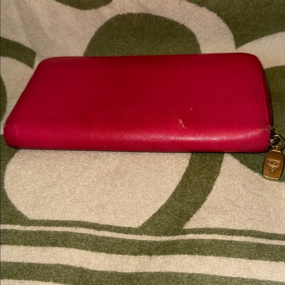 MCM Red Zip-Around Wallet - Picture 8 of 8